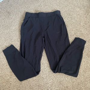 !NWT. Nike dri-fit Tapered Black Pants S.